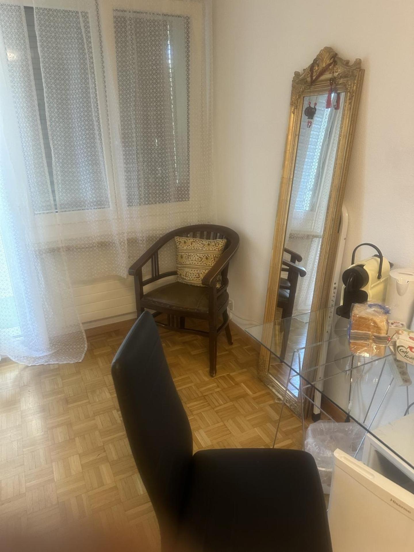 Schoenes Zimmer In Der City Базел Екстериор снимка