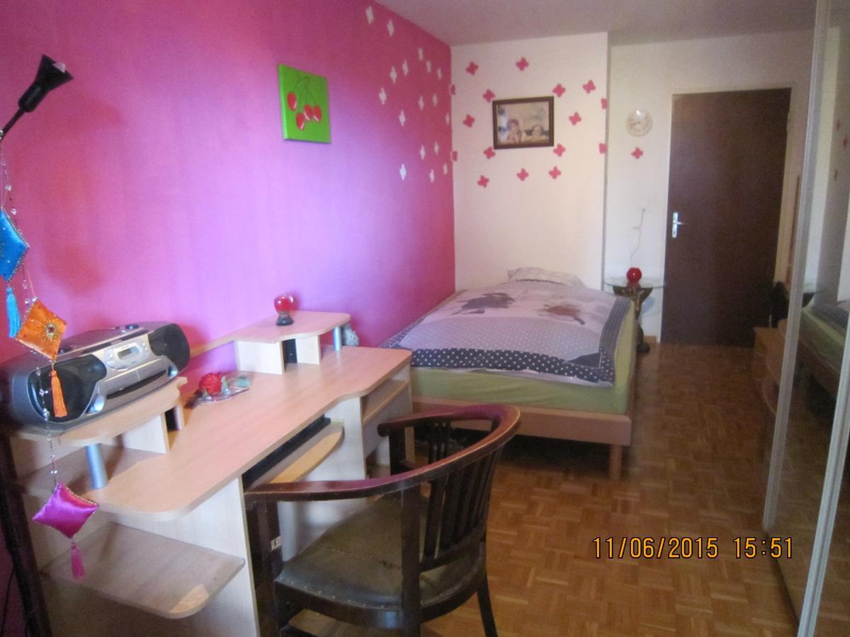 Schoenes Zimmer In Der City Базел Екстериор снимка