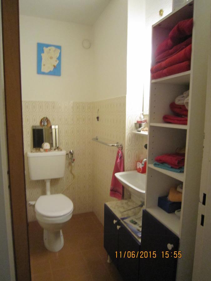 Schoenes Zimmer In Der City Базел Екстериор снимка